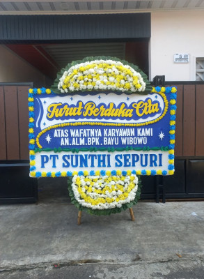 Papan Bunga Duka di Kalipare