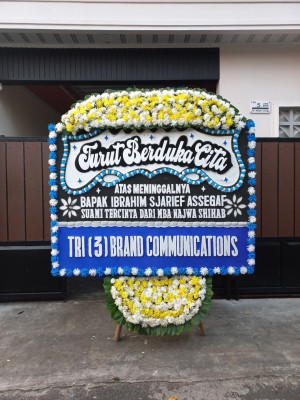 Papan Bunga Duka di Kalipare